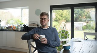 Man-kitchen-alone-tea