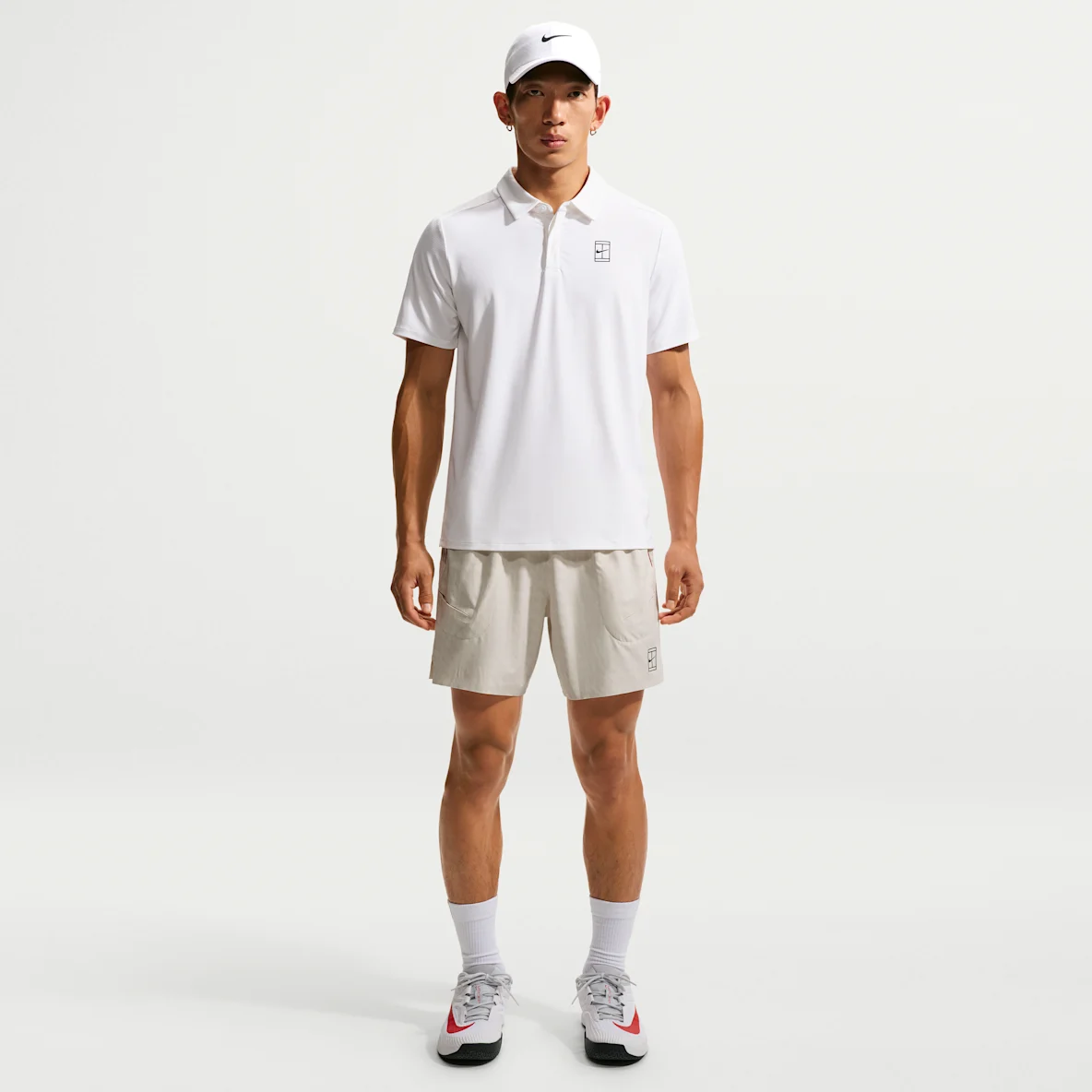 NikeCourt Advantage กางเกงเทนนิสขาสั้น Dri-FIT ผู้ชาย