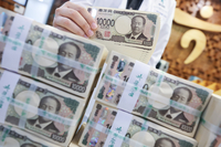 엔화 개입 하루 만에 다시 160엔대 &hellip; 금리 동결한 일본은행, 12월엔 올릴까